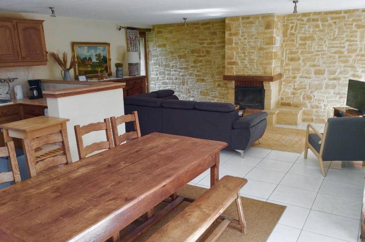 La Vieille Ferme: Superbe Complexe De 3 Gites En Pierre Avec Piscine Au Coeur Du Perigord Noir Saint-Genies Exterior foto